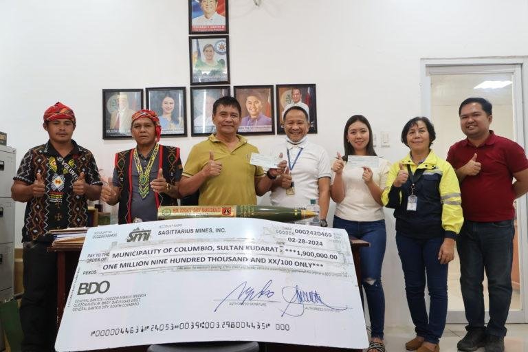 Mining company donates  PhP1.9M development fund for Colombio town