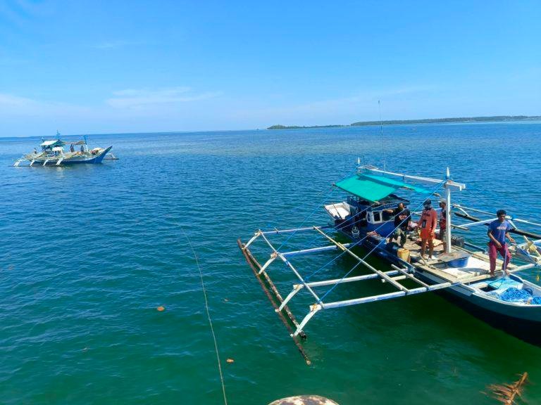 Coast Guard Zamboanga Sibugay saves 13 fishermen
