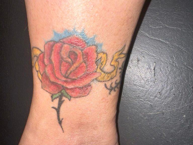 Pagbawal sa mga pulis nga magpa tatto gi-istudyuhan