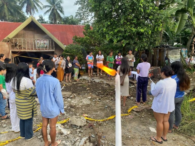 Village  residents hold candlelight vigil for road crash victims