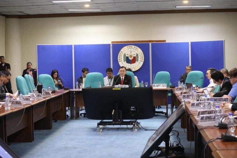 Go leads Senate hearing on PhilHealth reform