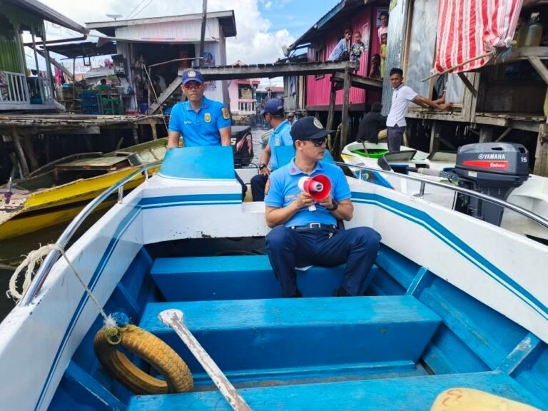 Sailing for democracy: Sitangkai cops ride boats to fight vote-buying in 2025 elections