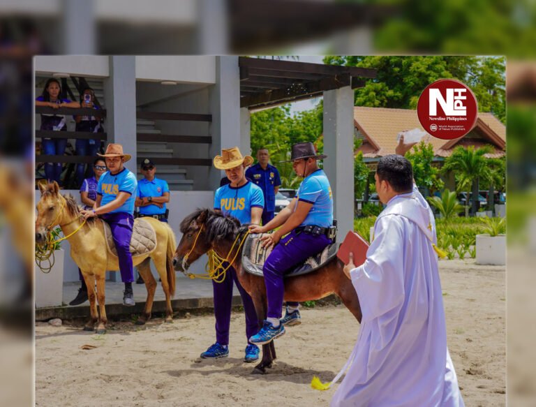 31 Police Officers trained to become “Cavaliers,” to patrol mountains on horseback