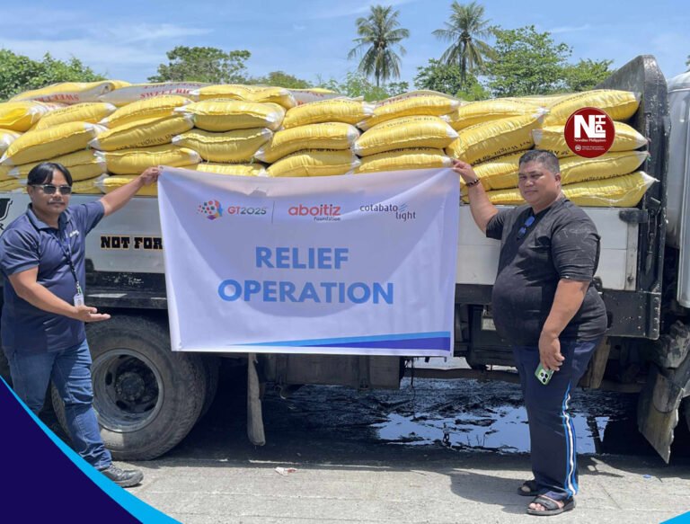 Cotabato power company distributes rice to MagNorte flood victims